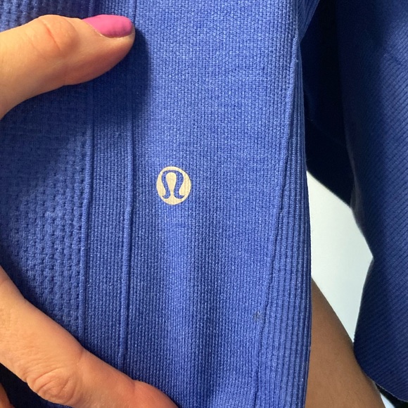 Lululemon 4 very thick compression ribbed leggings. - Picture 3 of 8